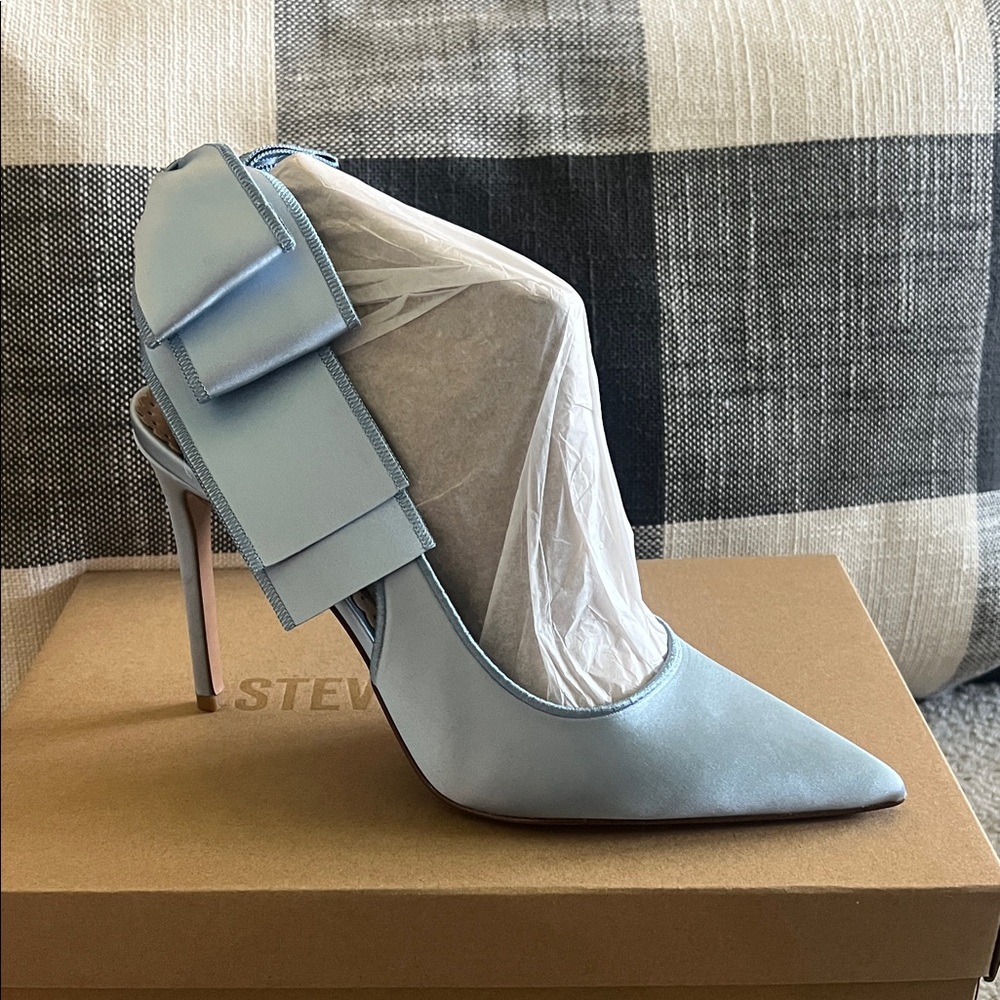Steve Madden Light Blue Satin Heels with Bow